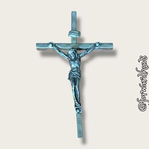 Bundle Sale 3 for $15 | Jesus on the Cross Pendant – Symbol of Faith and Hope